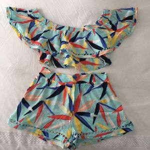 Simons Short and off the shoulder Crop Top Set